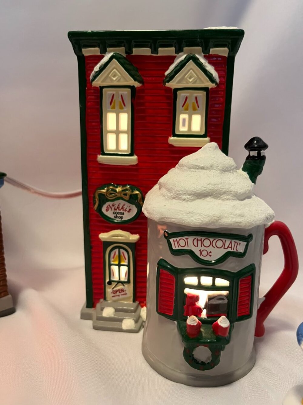 Department 56 Snow Village – “Saturday Morning Downtown” - Picture 6 of 17